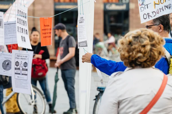 Uzatma yasalara karşı protesto okuma listesi 