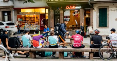 Deliveroo, Foodora ve Uber yiyor çalışanlar onların BI dinlenme