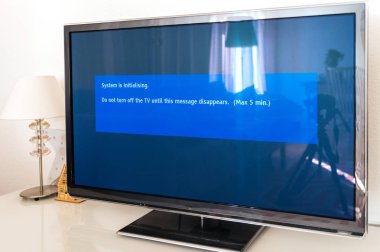 Sistem üzerinde modern tv güncelleştirme işlemi başlatılıyor