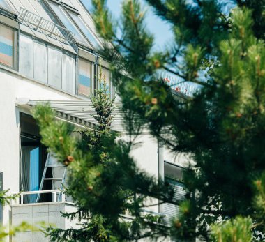 Güneş koruma tente pencere balckony üzerinde yükleme 