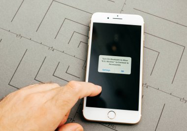 Renault spor araba app iPhone 7 Plus uygulama yazılım
