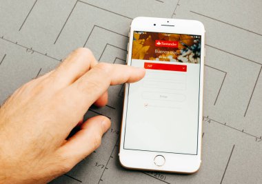 iPhone 7 Plus uygulama yazılım