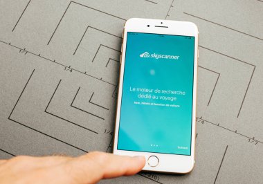 Skyscanner app iPhone 7 Plus uygulama yazılım