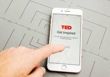 Ted konuşma app iPhone 7 Plus uygulama yazılım