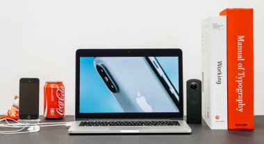 Apple Keynote iphone X 10 tanıtımı ile 