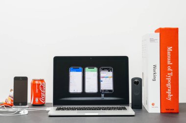 Apple Keynote Phil Schiller app iphone X 10 tanıtımı ile