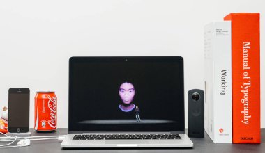 Apple Keynote iphone X 10 fac tanıtımı Phil Schiller ile