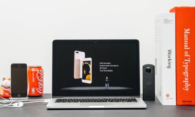 Apple Keynote iphone 8 artı ile, 