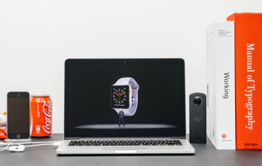 Apple Keynote Coo Jeff Williams ve seyretmek serisi 3