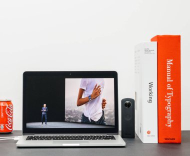 Apple Keynote Coo Jeff Williams ve seyretmek serisi 3 Spor ap