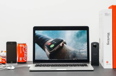 Apple Keynote su geçirmez İzle serisi 3