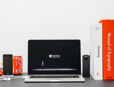 Apple Keynote Coo Jeff Williams ve seyretmek serisi 3 stanford ile