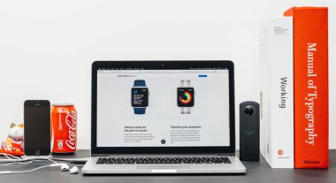 En son Apple Watch serisi 3 ile 
