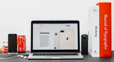Son iphone 8 ve 8 ile artı işareti