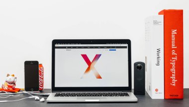 Kırmızı ile en son iphone X 10 X sunu 