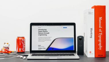 En son iphone X 10 süper retina ekran ile 