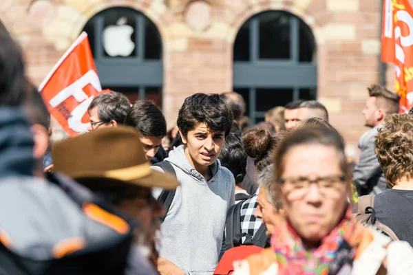 Placera kleber politiska mars under en franska rikstäckande dag agai — Stockfoto