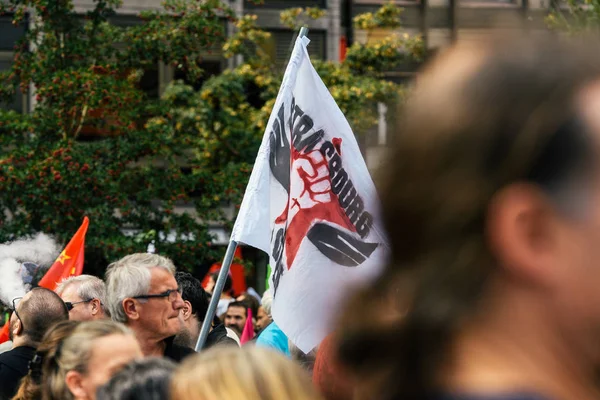 Strabourg en colere Strasbourg arg på protestflaggan — Stockfoto