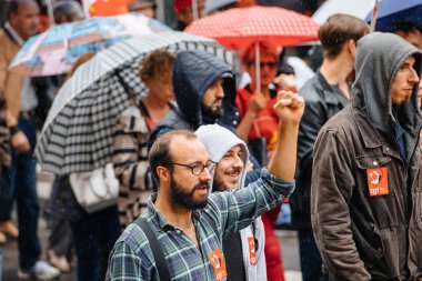 Protestocular protesto Fransızca ülke çapında gün 