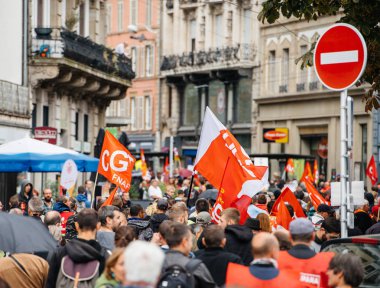 Protestocular protesto Fransızca ülke çapında gün 