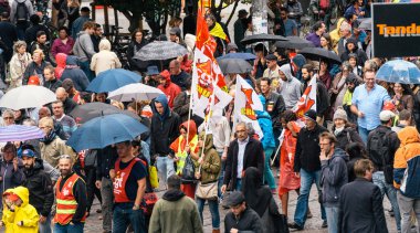 Protestocular protesto Fransızca ülke çapında gün 