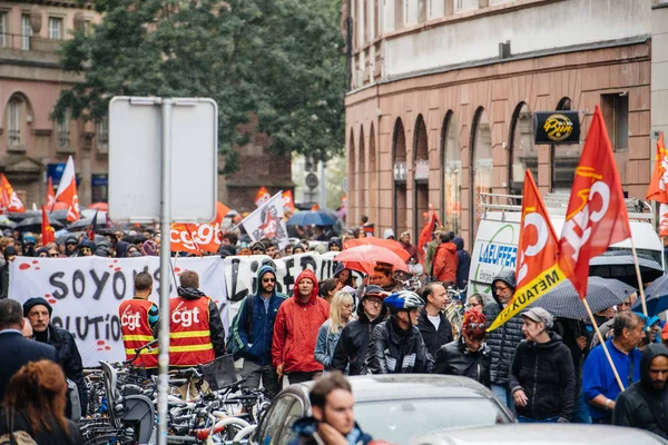 Fuertes lluvias sobre la protesta nacional francesa — Foto de Stock