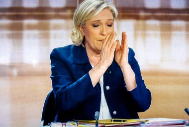 Emmanu ile tartışan Başkan Fransız deniz Le kalem aday