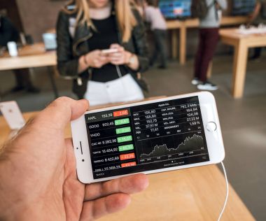 Yeni iphone 8 ve iphone 8 artı aapl hisse senedi pr ile Apple Store