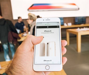 Yeni iphone 8 ve iphone 8 artı Apple Store ile