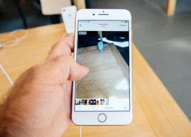 Yeni iphone 8 ve iphone 8 artı Apple Store fotoğraf app bro ile