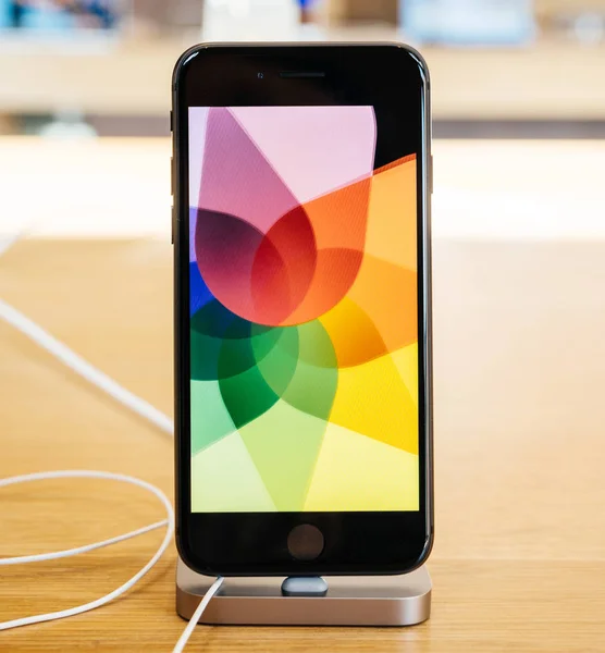 Super retina kijelző 8 új iphone és iphone Apple Sto 8 Plus — Stock Fotó