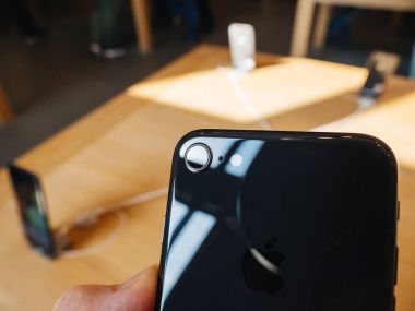 tek kamera yeni iphone 8 ve iphone Apple Store 8 Plus