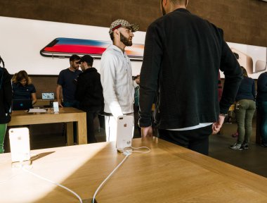 Yeni iphone 8 ve iphone 8 artı Apple Store