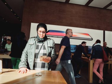 Kadın test yeni iphone 8 