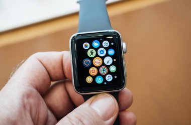 Yeni Apple Watch serisi 3 ana ekran Apple Watch 