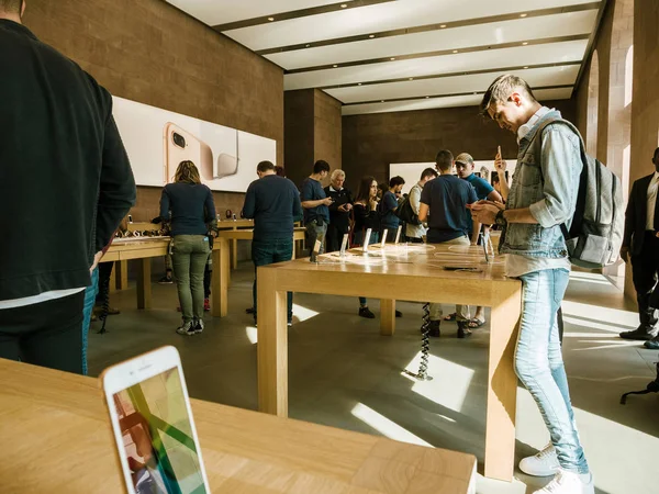 Belgili tanımlık yeni iphone vasıl 8 ve iphone 8 arayan müşteriler artı Apple