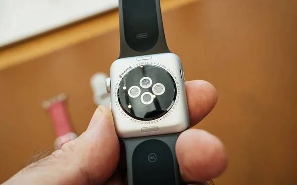 Νέο αισθητήρα gps κλήσεων lte Apple Watch σειρά 3 — Φωτογραφία Αρχείου
