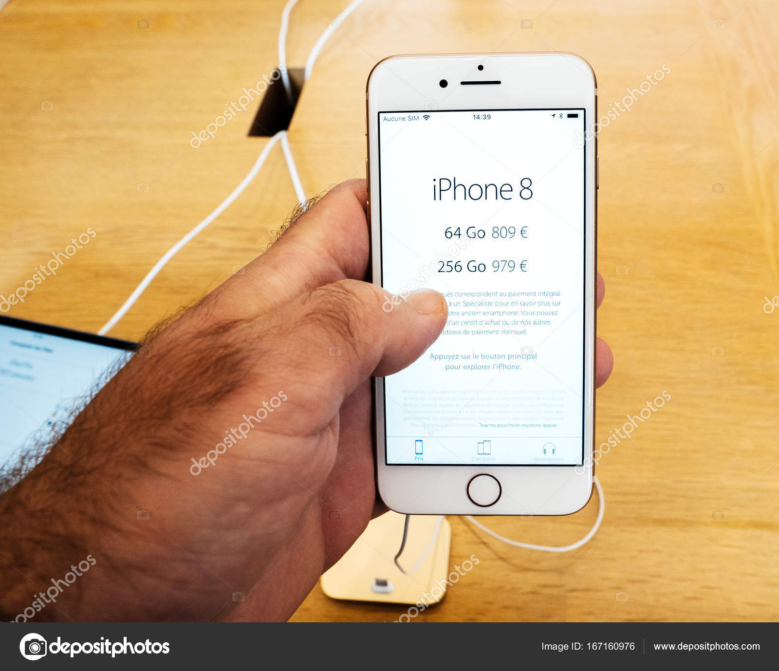 New iPhone Apple 8 plus – Stock Editorial Photo © ifeelstock #167160976