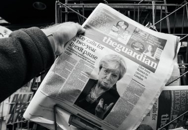 Koruyucu Brexit ve Theresa hakkında adamla olabilir 