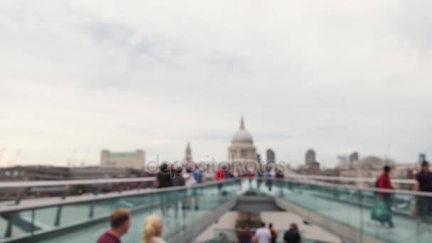 Personer av St Paul's Cathedral — Stockvideo