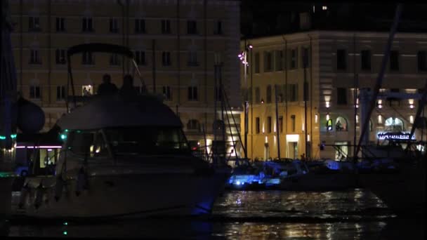 Barche e yacht nel Porto Vecchio di Marsiglia — Video Stock