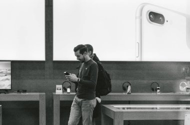 Alışveriş satış dünya çapında insanların Apple iphone X gider