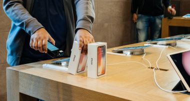 Apple yeni iphone X için alışveriş mağazası
