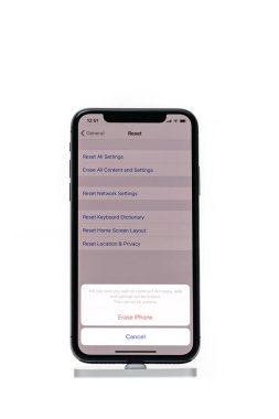 Apple iphone X smartphone beyaz arka plan silmek, rese izole