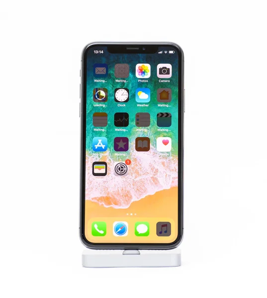 X iPhone od Apple proti bílým pozadím — Stock fotografie