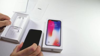 En son Apple iphone X 10 unboxing adam