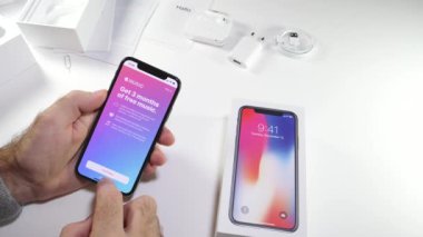 En son Apple iphone X 10 unboxing adam