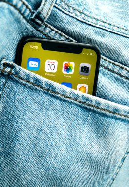 Yeni Apple iphone X 10 denim kot pantolon cebinde