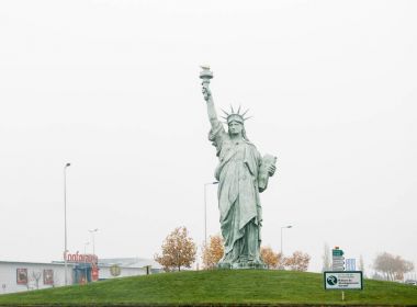 Özgürlük Anıtı'nın Auguste Bartholdi tarafından yapılan kopyası 