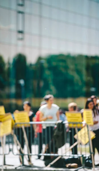 Le persone che protestano alla Corte europea dei diritti dell'uomo CEDU durante — Foto Stock